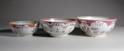 Lot 434 - Group of Three Chinese Export Porcelain Bowls