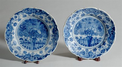 Lot 2189 - Pair of Dutch Delft Blue and White Plates 18th...