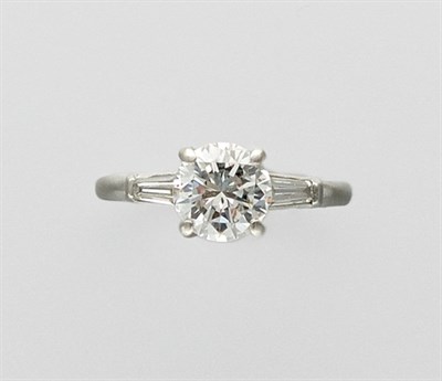 Lot 3169 - Diamond Ring