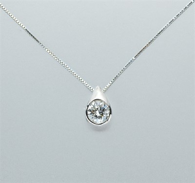 Lot 3026 - Diamond Pendant with Chain