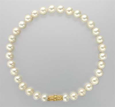 Lot 3064 - Cultured Freshwater Pearl Necklace