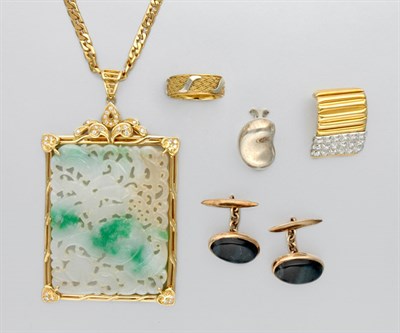 Lot 383 - Group of Jewelry