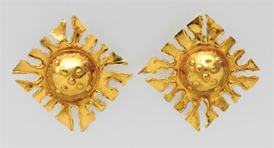 Lot 3145 - Pair of Gold Earclips