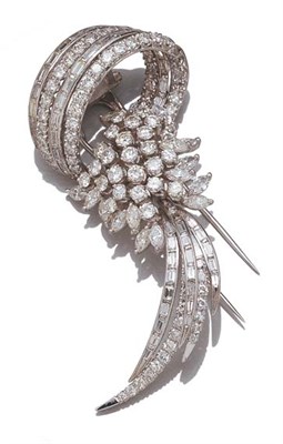 Lot 3634 - Diamond Clip Brooch