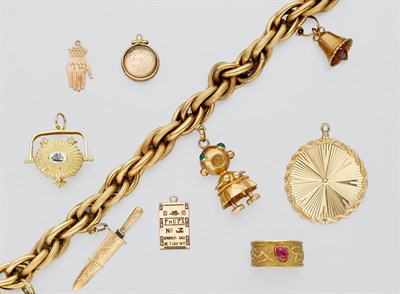 Lot 928 - Group of Gold Jewelry