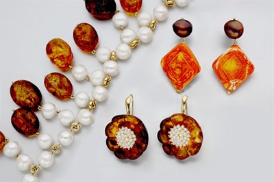 Lot 3172 - Group of Freshwater Pearl, Amber and Carved Coral Jewelry