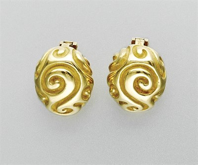 Lot 3314 - Pair of Gold Earclips