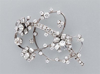 Lot 3198 - Diamond Brooch