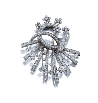Lot 3619 - rDiamond Clip Brooch