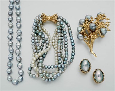 Lot 313 - Group of Dyed Gray Cultured Pearl Jewelry and Pair of Mabe Pearl Earclips