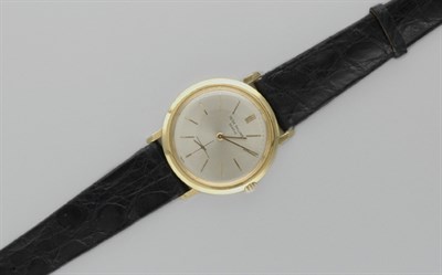 Lot 3295 - Gentleman's Gold Wristwatch