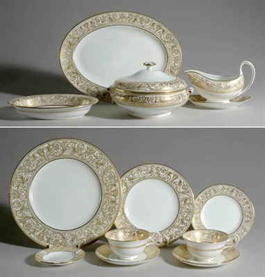 Lot 4190 - Wedgwood Porcelain Dinner Service...