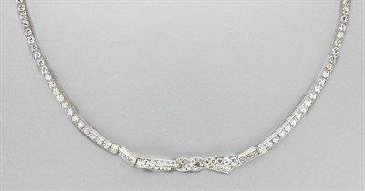 Lot 3311 - Diamond Necklace