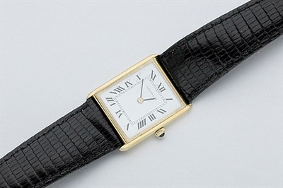 Lot 492 - Gold Wristwatch