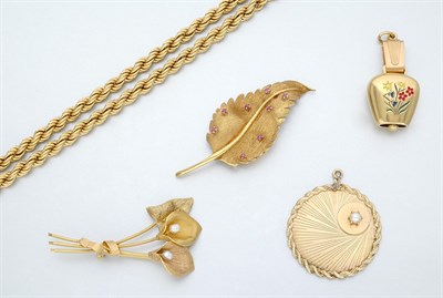 Lot 755 - Group of Gold Jewelry