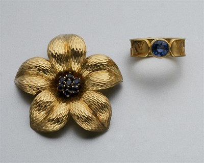 Lot 867 - Gold and Sapphire Brooch and Ring