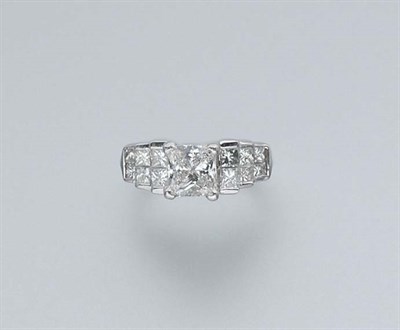 Lot 427 - Diamond Ring