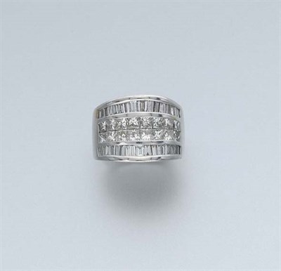 Lot 686 - Diamond Ring