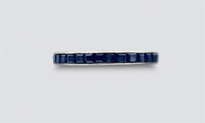 Lot 911 - Sapphire Guard Ring