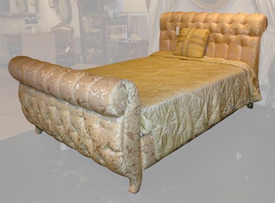 Lot 127 - Tufted Upholstered Full Size Bedstead
