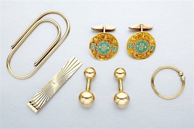 Lot 494 - Group of Gentleman's Gold Jewelry