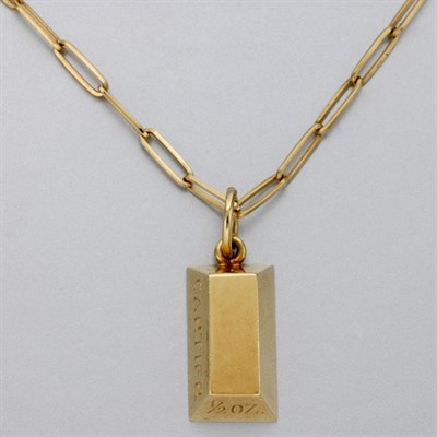 Lot 582 - Gold Pendant with Chain Necklace