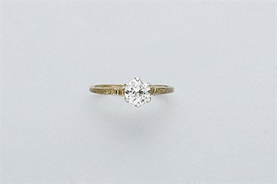 Lot 780 - Diamond Ring