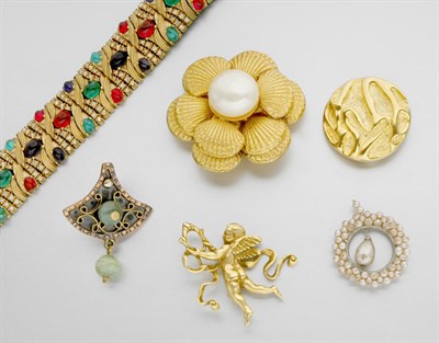 Lot 263 - Group of Assorted Costume Jewelry