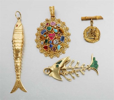 Lot 267 - Lot of Assorted Gold Items