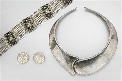 Lot 259 - Group of Assorted Jewelry