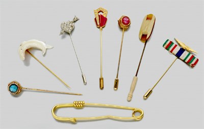 Lot 275 - Lot of Gentleman's Cufflinks and Tie Bars