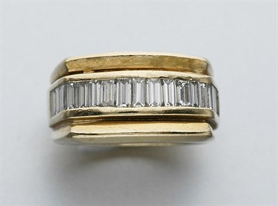 Lot 742 - Gold and Diamond Ring