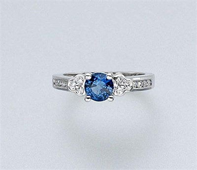 Lot 428 - Sapphire and Diamond Ring