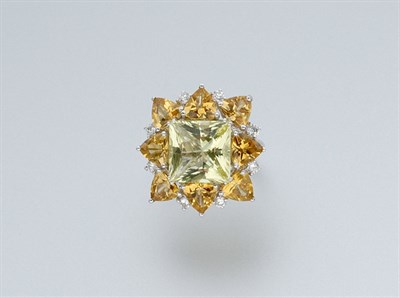 Lot 625 - Lemon Quartz, Citrine and Diamond Flower Ring