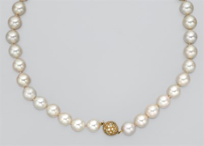 Lot 930 - Cultured Pearl Necklace with Diamond Ball Clasp
