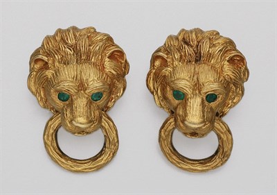 Lot 20 - Pair of Gold and Emerald Lion Head Earclips
