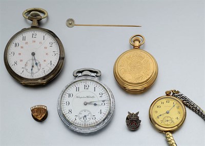 Lot 678 - Group of Gentleman's Items