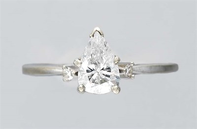 Lot 567 - Diamond Ring