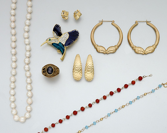 Lot 13 - Group of Assorted Jewelry
