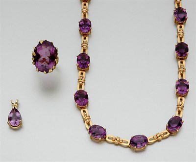 Lot 316 - Group of Gold and Amethyst Jewelry