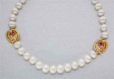 Lot 874 - Freshwater Pearl, Gold and Ruby Necklace