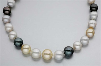 Lot 426 - Multicolor Cultured Pearl Necklace