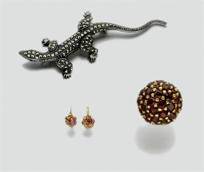 Lot 210 - Group of Assorted Jewelry