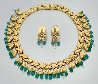 Lot 165 - Gold, Diamond and Emerald Briolette Fringe Necklace and Pair of Pendant-Earclips