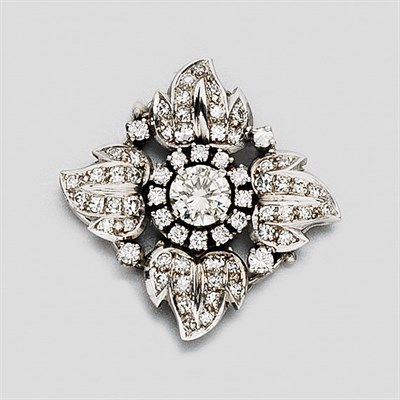 Lot 203 - Diamond Flower Clasp