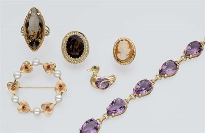 Lot 806 - Group of Miscellaneous Jewelry