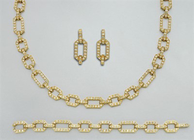 Lot 103 - Gold and Diamond Necklace, Bracelet and Pair of Earrings