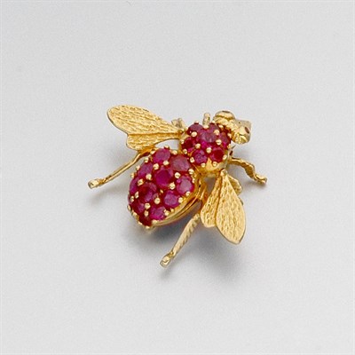 Lot 635 - Gold and Ruby Bee Pin