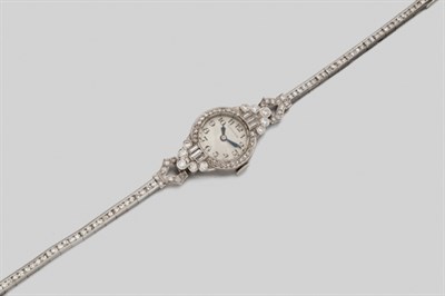 Lot 267 - Diamond Wristwatch