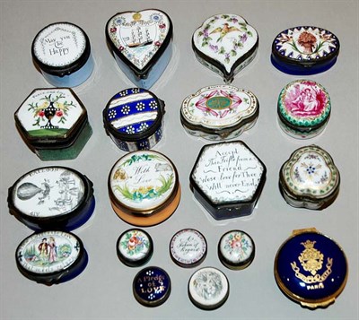 Lot 1208 - Miscellaneous Group of European Porcelain and...